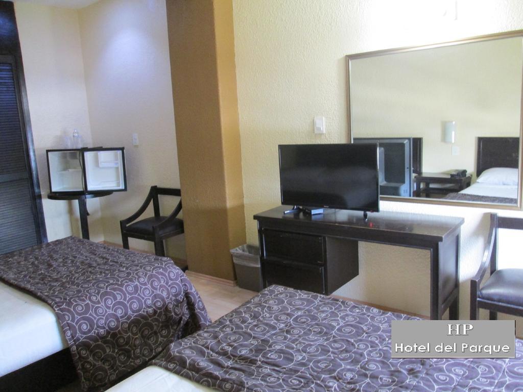 Hotel Del Parque Guadalajara Extérieur photo