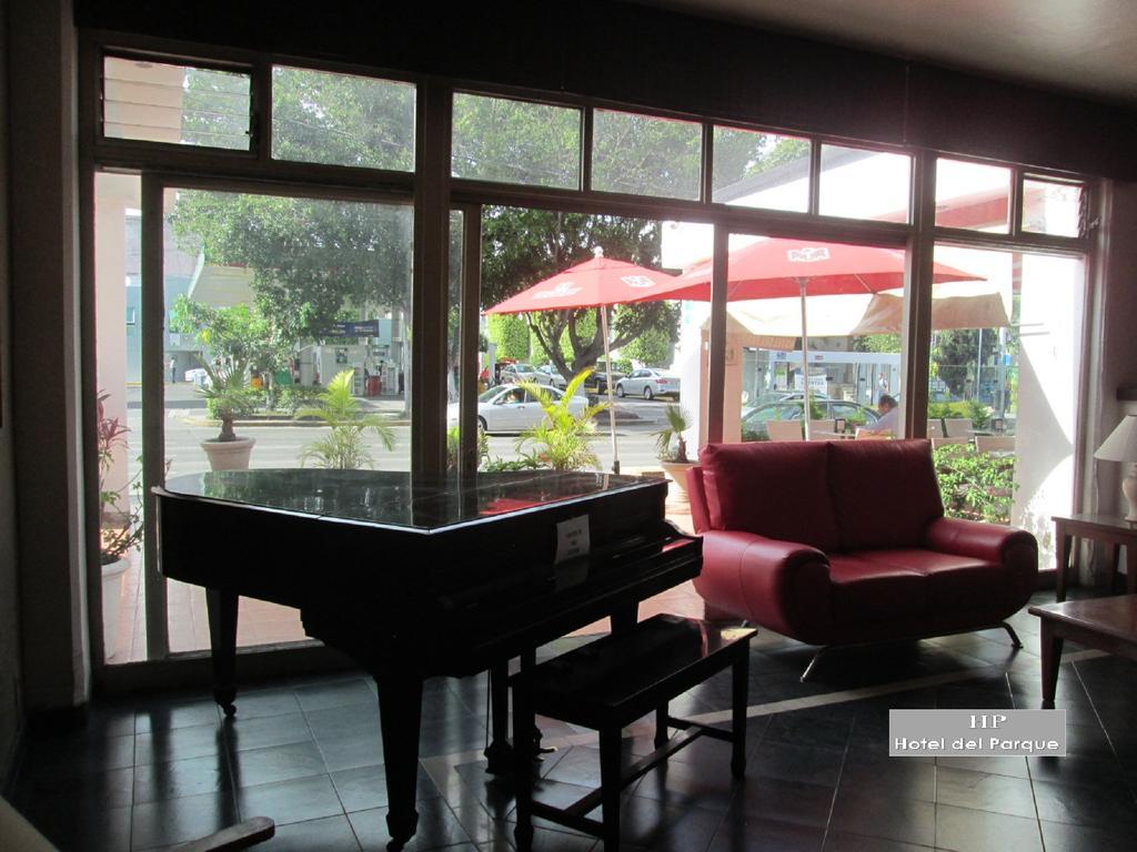 Hotel Del Parque Guadalajara Extérieur photo