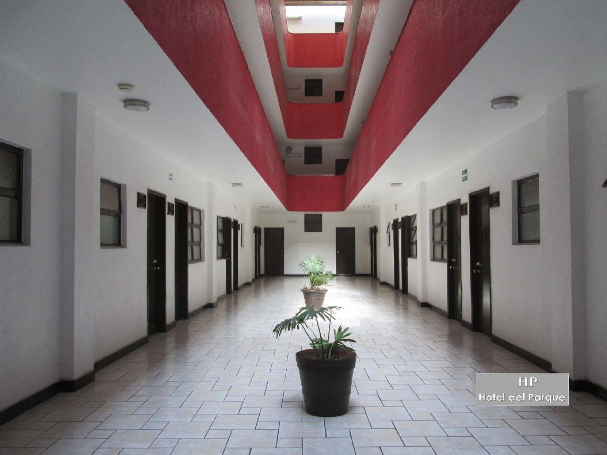 Hotel Del Parque Guadalajara Extérieur photo