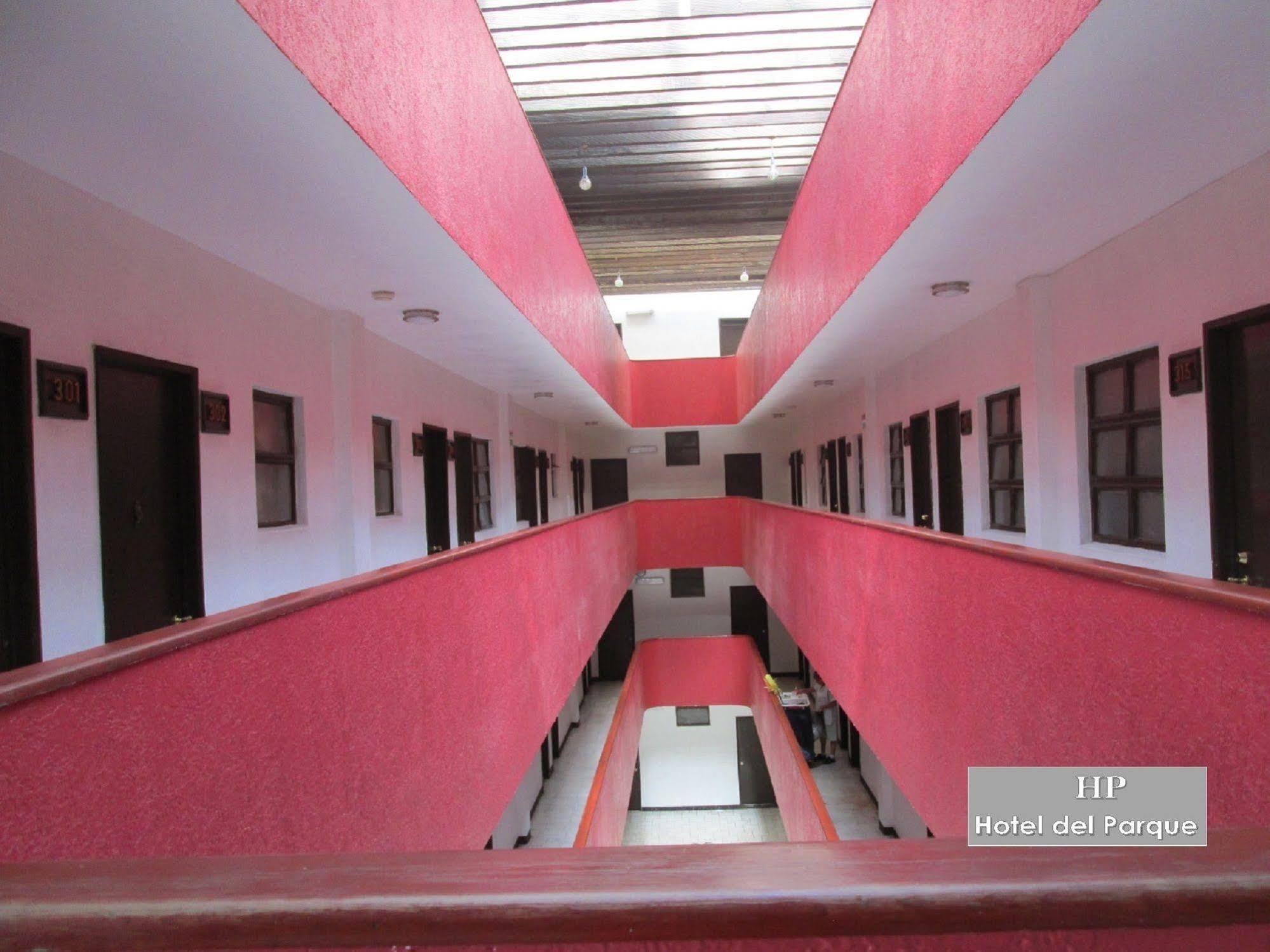 Hotel Del Parque Guadalajara Extérieur photo